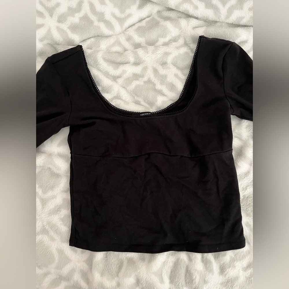 Forever 21 U-Shaped Long Sleeve Size S